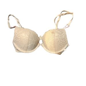 Victoria’s Secret Push up Bra (34B/B75)